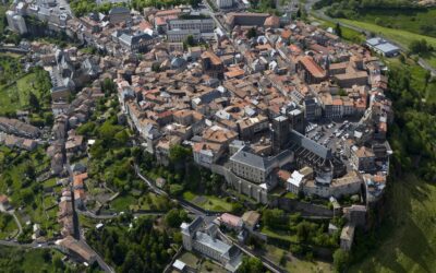 Saint-Flour à nouveau distinguée par le label « Villes et Villages où il fait bon vivre »